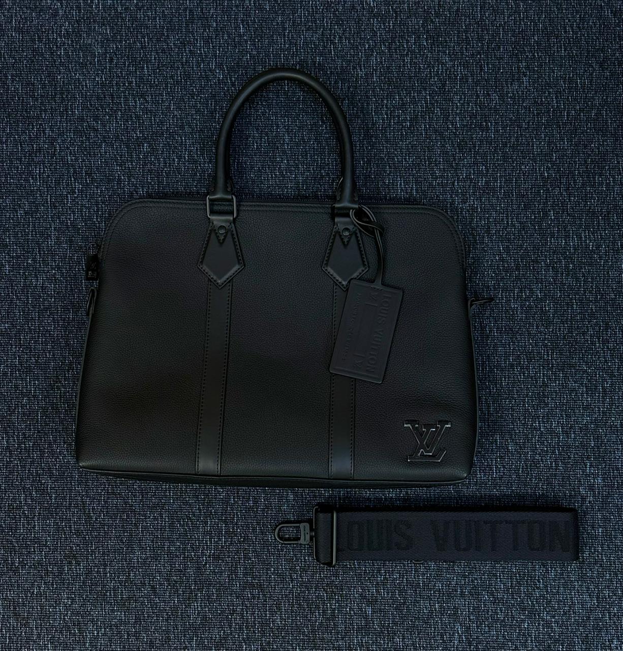 Louis Vuitton M59159 Aerogram Business Tasche Leder