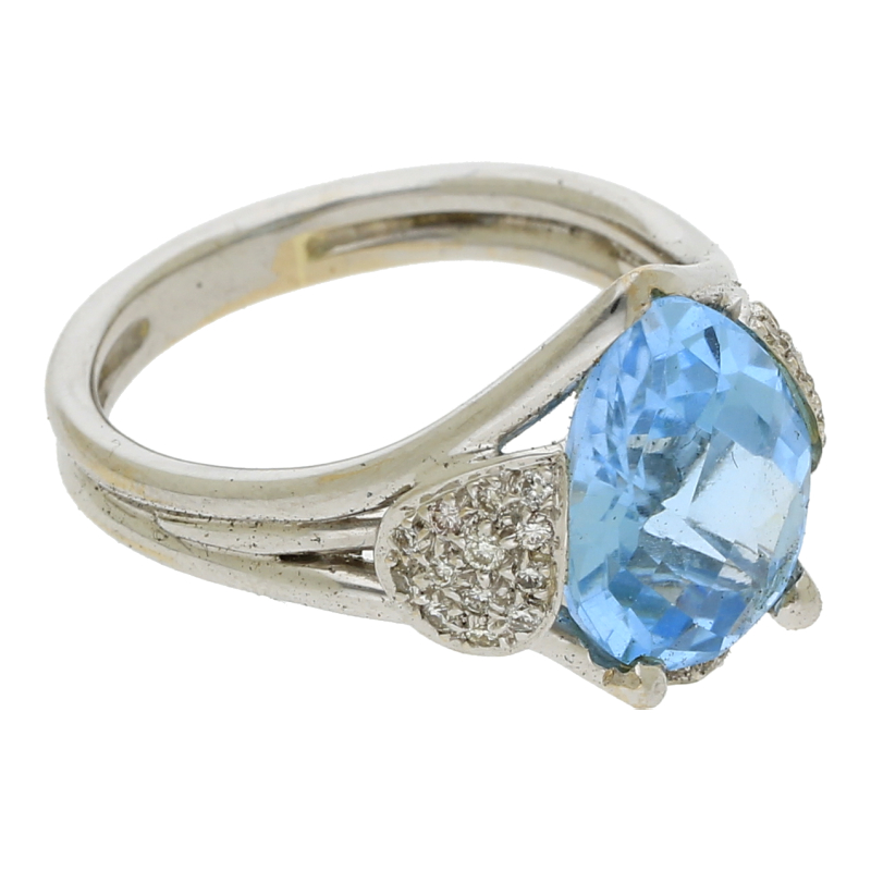 Blautopas Brillant Ring 750/ 18 K Gold