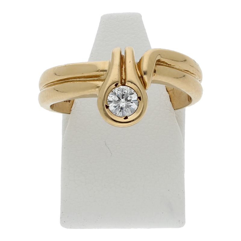 Solitär Brillant Ring Neuwert ca. 1250 Euro