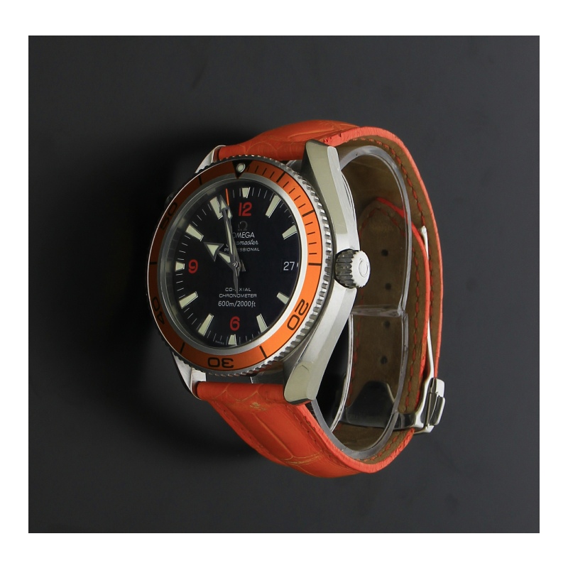 Omega Planet Ocean 600M 232.30.42.21.01.002 Automatik 42 mm Orange Lederband