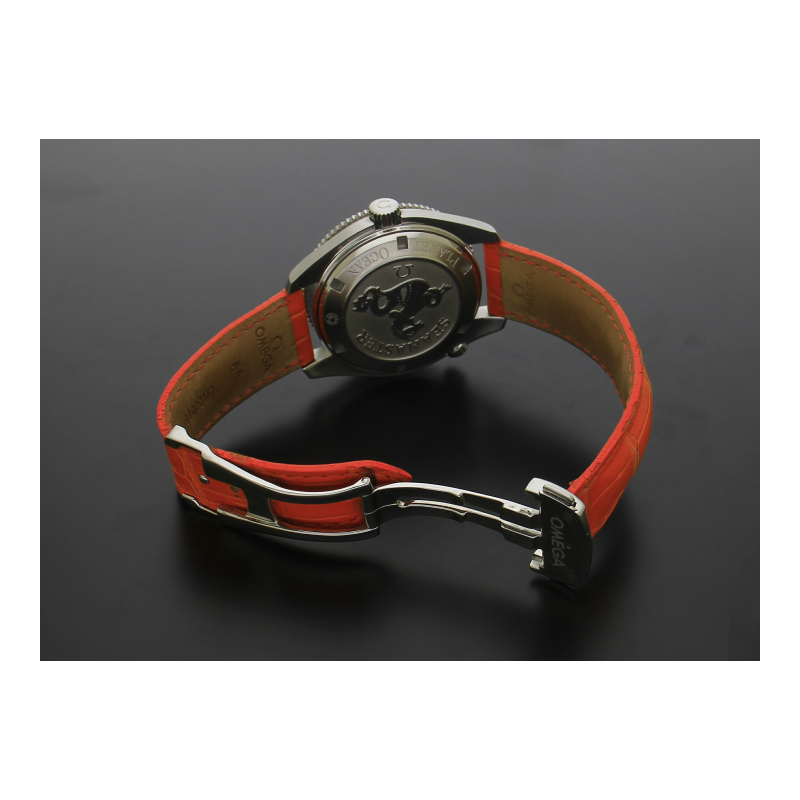 Omega Planet Ocean 600M 232.30.42.21.01.002 Automatik 42 mm Orange Lederband