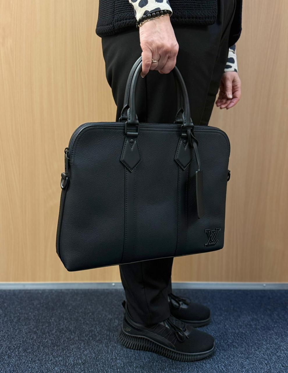 Louis Vuitton M59159 Aerogram Business Tasche Leder