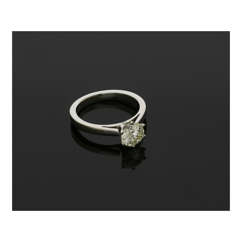 Solitär Ring/1.36 ct/Gutachten 10.700 €
