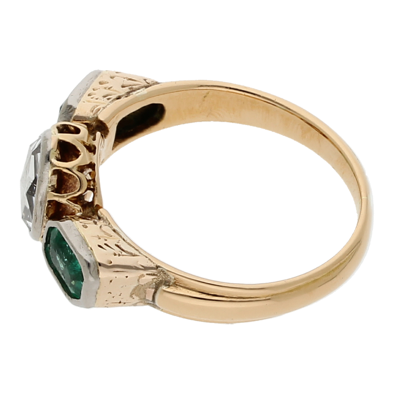 Ring 750 /18 K Gelb-/Weißgold 0,70 ct Altschliff-Diamant, Smaragdeum 1800, Gutachten 3200,00 Euro