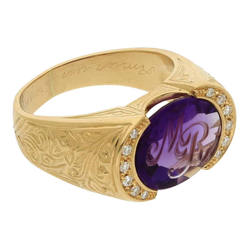 Farbsteinring mit Diamant 750 /18 K Gelbgold Amethyst mit Monogramm MR im Stein 12 Brillanten ca. 0,12ct.  (H) Weiß (Si) Kleine Einschlüsse